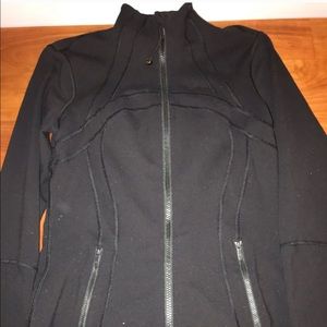 Size 4 black lululemon jacket